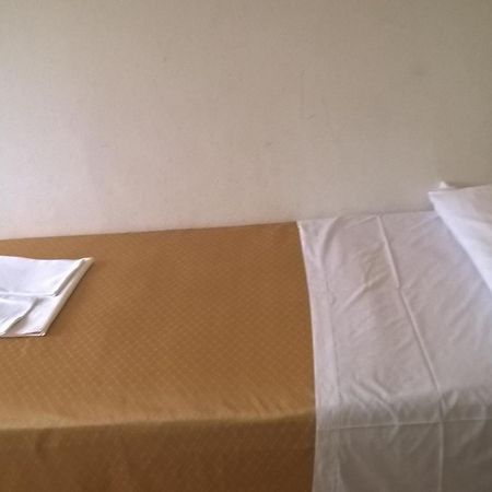Hotel Parigi Castel San Pietro Terme Δωμάτιο φωτογραφία