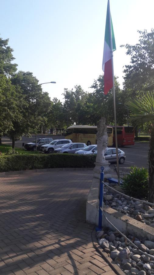 Hotel Parigi Castel San Pietro Terme Εξωτερικό φωτογραφία